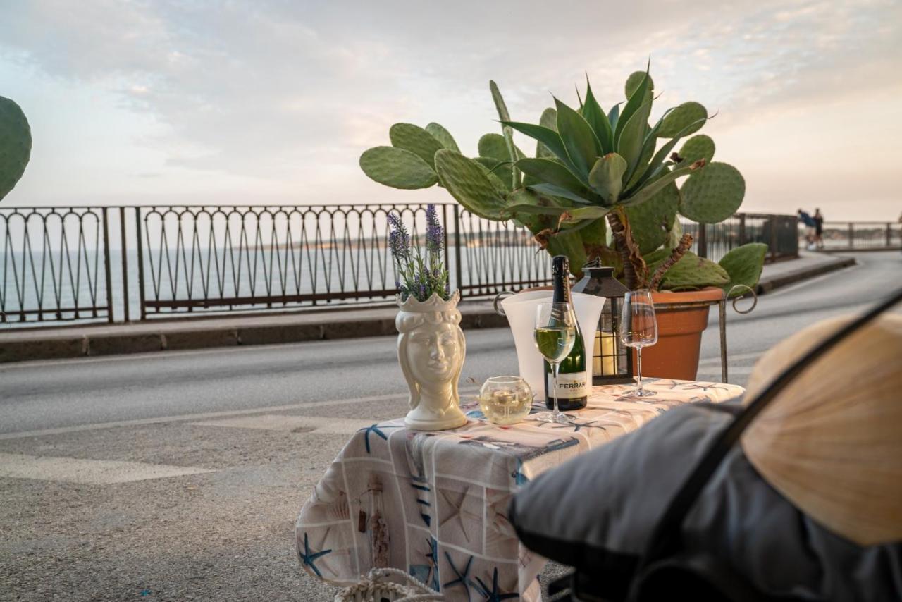 Suite Ortigia Vista Mare Сиракуза Екстериор снимка