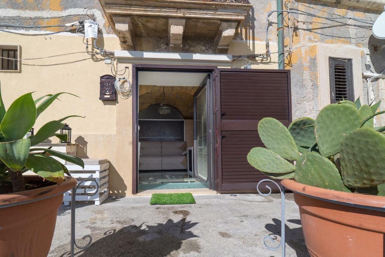 Suite Ortigia Vista Mare Сиракуза Екстериор снимка