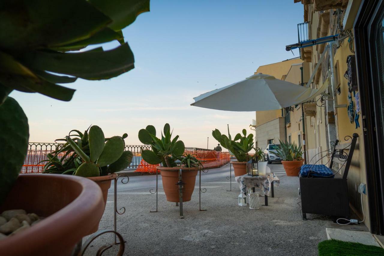 Suite Ortigia Vista Mare Сиракуза Екстериор снимка