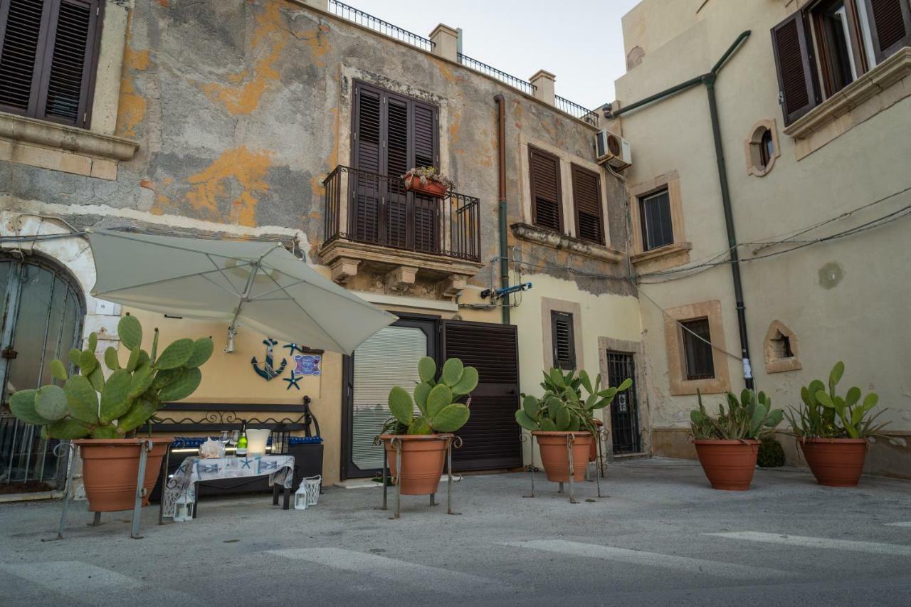 Suite Ortigia Vista Mare Сиракуза Екстериор снимка