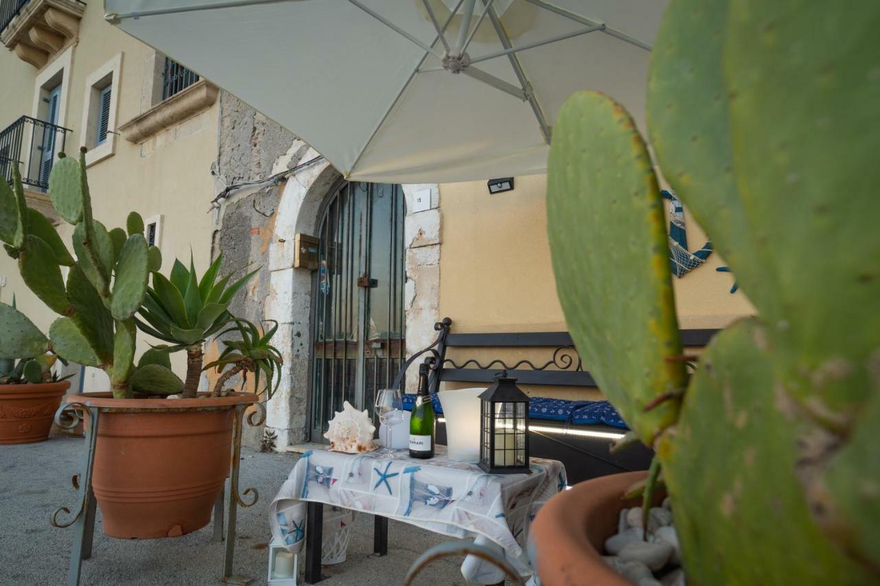 Suite Ortigia Vista Mare Сиракуза Екстериор снимка